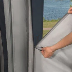 Outwell Mountain Lake 5ATC Tent (2022) 26 Outwell Mountain Lake 5ATC Tent (2022) -Pieces Cycliste Magasin 111198 mountain lake 5atc feature photo29