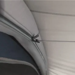 Outwell Mountain Lake 5ATC Tent (2022) 23 Outwell Mountain Lake 5ATC Tent (2022) -Pieces Cycliste Magasin 111198 mountain lake 5atc feature photo34