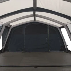 Outwell Knoxville 7SA Tent (2023) 24 Outwell Knoxville 7SA Tent (2023) -Pieces Cycliste Magasin 111280 knoxville 7sa feature photo26