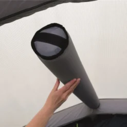 Outwell Knoxville 7SA Tent (2023) 27 Outwell Knoxville 7SA Tent (2023) -Pieces Cycliste Magasin 111280 knoxville 7sa feature photo30