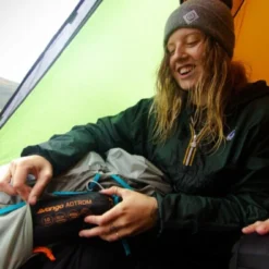 Vango Aotrom Mattress -Pieces Cycliste Magasin 2020 vango lifestyle sleeping mats aotrom low res 05