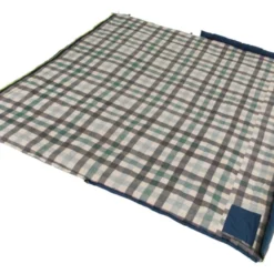 Outwell Camper Lux "L" Sleeping Bag Deep Blue (2023) 13 Outwell Camper Lux "L" Sleeping Bag Deep Blue (2023) -Pieces Cycliste Magasin 230392 camper lux left side zipper feature photo3