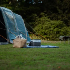 Vango Airbeam Vango Castlewood Air 800XL Tent Package (2023) 27 Vango Airbeam Vango Castlewood Air 800XL Tent Package (2023) -Pieces Cycliste Magasin castlewood air 800xl lo 2023 9