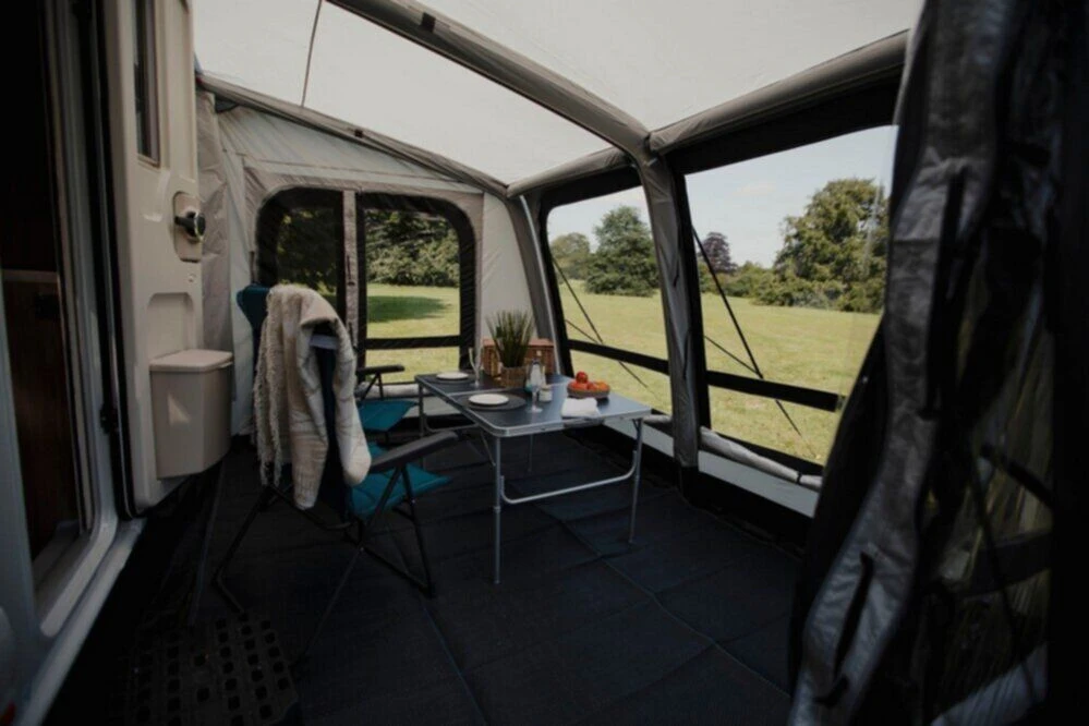 Vango Airbeam Vango Balletto Air 330 Elements Shield Caravan Awning (2023) 7 Vango Airbeam Vango Balletto Air 330 Elements Shield Caravan Awning (2023) – Image 5