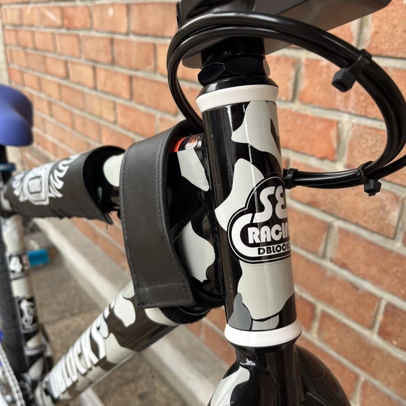 Se-bikes Custom SE Dblocks X BIKELIFE 29 Snow Bleu Camo 2022 11 Se-bikes Custom SE Dblocks X BIKELIFE 29 Snow Bleu Camo 2022 – Image 9