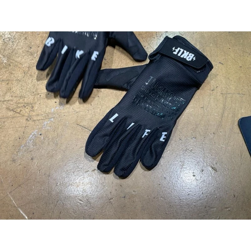 Gants BIKELIFE 'Trick List' Kids Noirs 12 Gants BIKELIFE 'Trick List' Kids Noirs – Image 10
