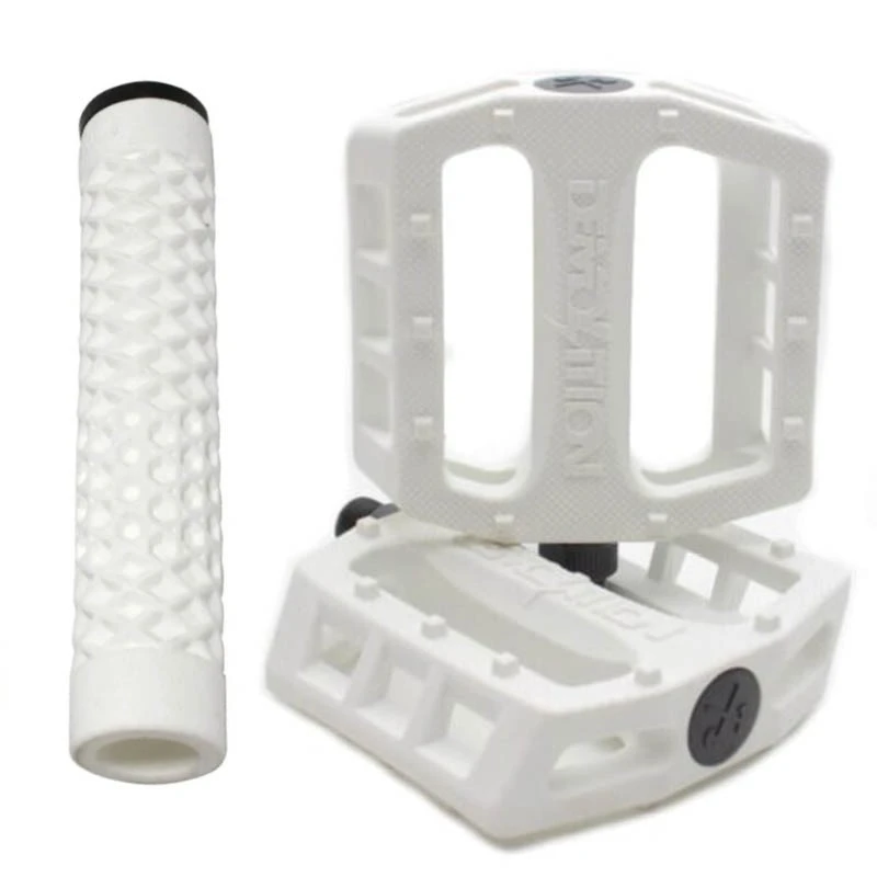 Pack DEMOLITION Pédales Trooper Blanc + Poignées CULT Odi Vans Blanc 3 Pack DEMOLITION Pédales Trooper Blanc + Poignées CULT Odi Vans Blanc