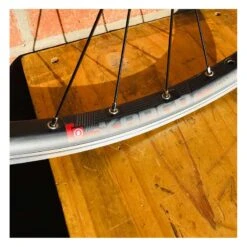 Roue Arrière Custom Bikelife X Collective 29 Pouces à Disk Noire - Wheeling Bike 21 Roue Arrière Custom Bikelife X Collective 29 Pouces à Disk Noire - Wheeling Bike -Pieces Cycliste Magasin roue arriere custom bikelife x collective 29 pouces a disk noire wheeling bike 9