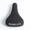 Selle BIKELIFE Noire Logo Blanc 2 Selle BIKELIFE Noire Logo Blanc -Pieces Cycliste Magasin selle bikelife noire logo blanc